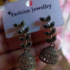 Beautiful Leaf Earings