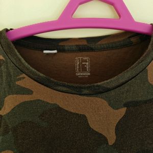 Lightly Used Decathlon CAMO Tshirt