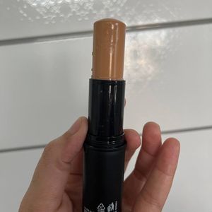 Lakme Facelift Foundation Stick-NeutralMedium