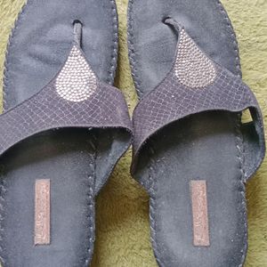 Black Falt/Slipper