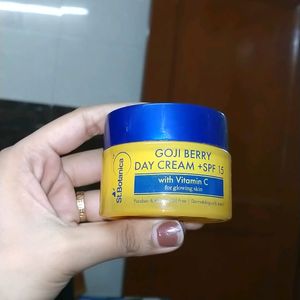 Goji Berry DAY CREAM + SPF 15 With Vitamin C