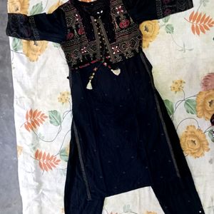 Printed Black Kurti Set