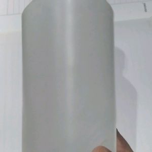 Bottle Having 1 Litre Capacity