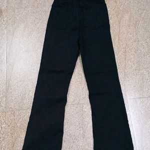 Super Stretchable Bootcut Highwaist Black Pant