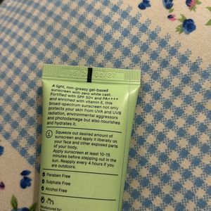 Quench Sunscreen ( TOTALLY NEW )