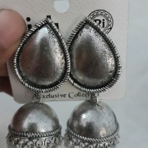 Oxidised Jhumkaas