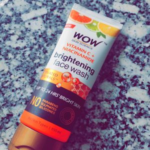 Vitamin C Niacinamide Brightening Facewash