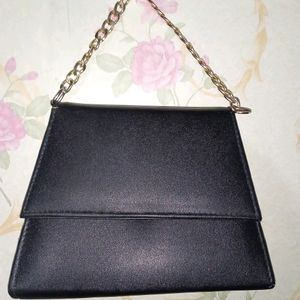 Black Slingbag