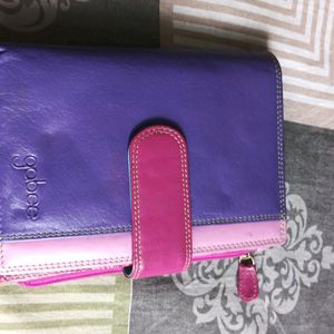 This Is The Pure Leather Purse For Women