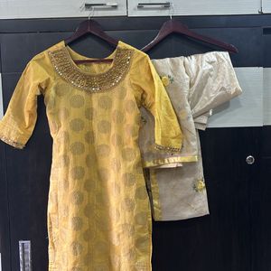 Banarasi Kurta Set With Dupatta