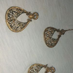 Earrings Set With Mantika