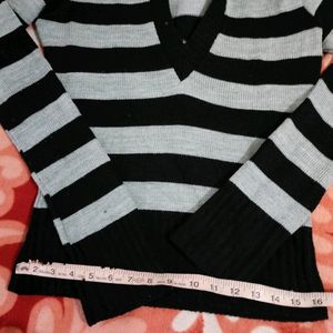 Black And White Women Sweater