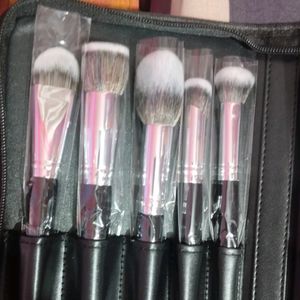 PAC Synthetic Series 13 Piece Brush Set (8 Sold)