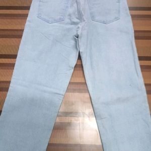 Jeans (W-32)