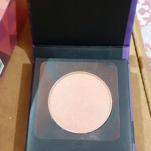 SUGAR  2 FOUNDATION & 1 CONTOUR MINI HIGHLIGHTER