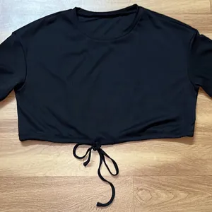 URBANIC CROP TOP BLACK