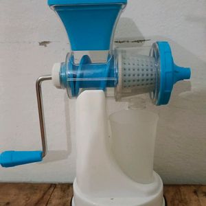 Fruit & Veg Manual Juicer