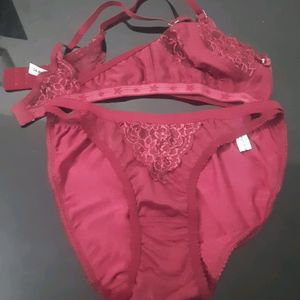 Combo Of 2 Bridal Lingerie Sets(38/95)