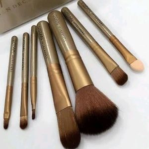 Naked 3 Original ( Urban Decay ) Brush