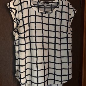 White And Black Check Tshirt/ Top