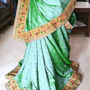 Dual Tone Green Colour Saree With Stitched Blouse