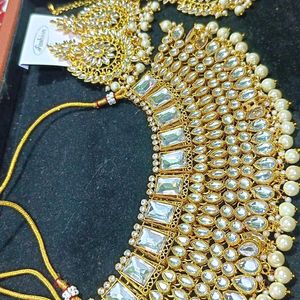 Ethnic Jewellery Set .