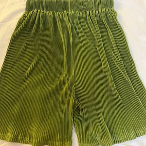 Ribbed Green Shorts