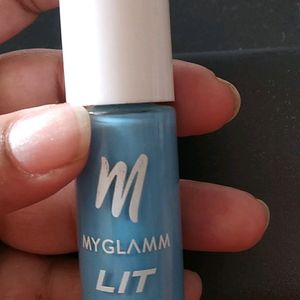 Myglamm Lit Nail Enamel - Code. -  013 -  Bad Romance