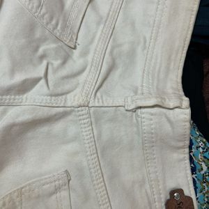 White Denim Shorta