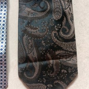 Set Of 2 Ties