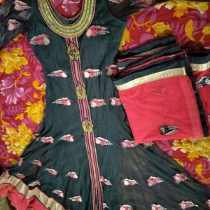 Kurta Set With Dupatta