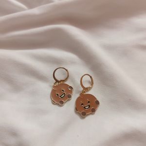 Brown Emoji Earrings 💫