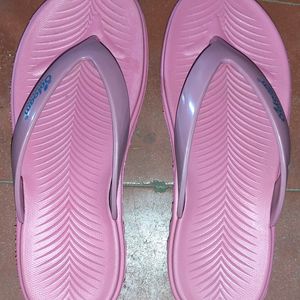 ALL OFFER ACCEPTED NEW Flipflops and Slippers