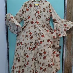 Floral Bell Sleeves  Gown🍂🤎