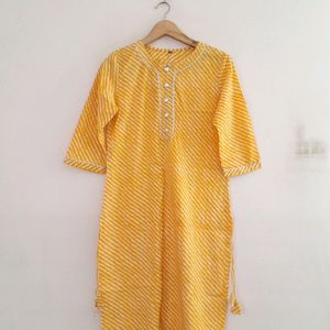 New Kurti With Side Tessels