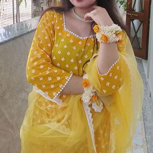 🎉3 Piece Yellow Anarkali 🎉Hury Grab It!