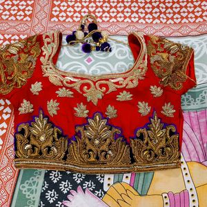 Padded Blouse With Dupatta