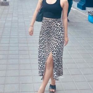 Leopard Print Slit Skirt