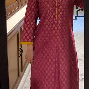 Rangnanch By Pantaloons Pink And Gold Cotton Kurta