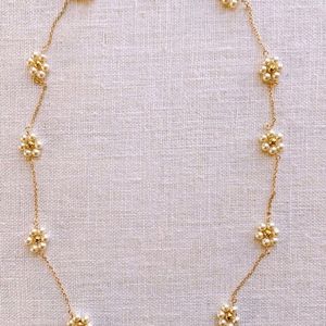 Daisy Pearl Chain Necklace