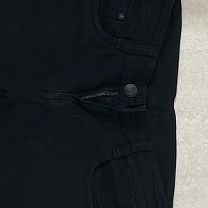 Women Capri (Black)