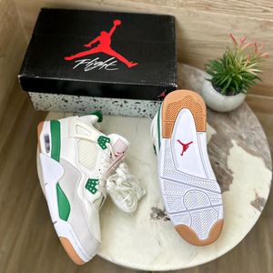 Jordan Retro 4 Pine Green Edition