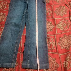 Smart Capris Style Jeans