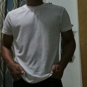 white t shirt