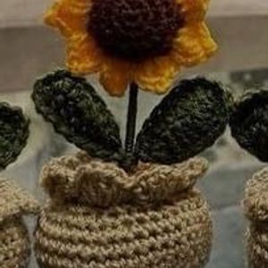 Small Sunflower Pot