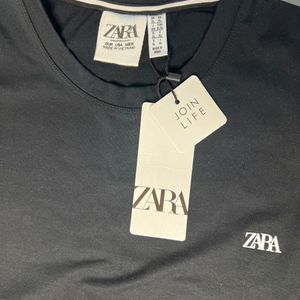 Zara T-SHIRT New M & XL SIZE