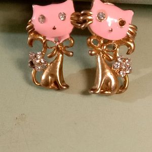 Cat Stud Earring🎀💗