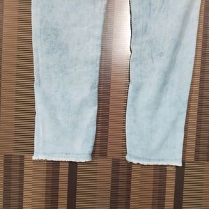 V-03 Size-30 Slim Fit Women Denim Jeans