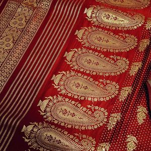 100% Pure Himroo 1 Lakh Buta Saree