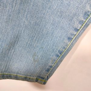 Light Blue Jeans (Women's)